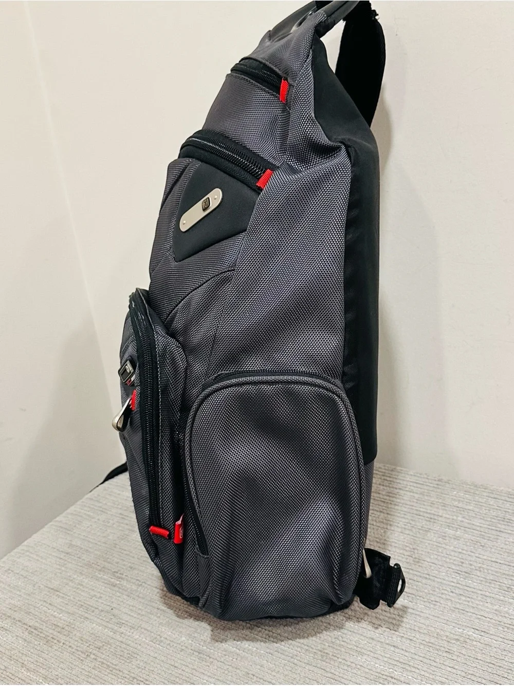 Ful Multi‑Pocket Travel Backpack Gray Red Accents Secure Zippers Travel School